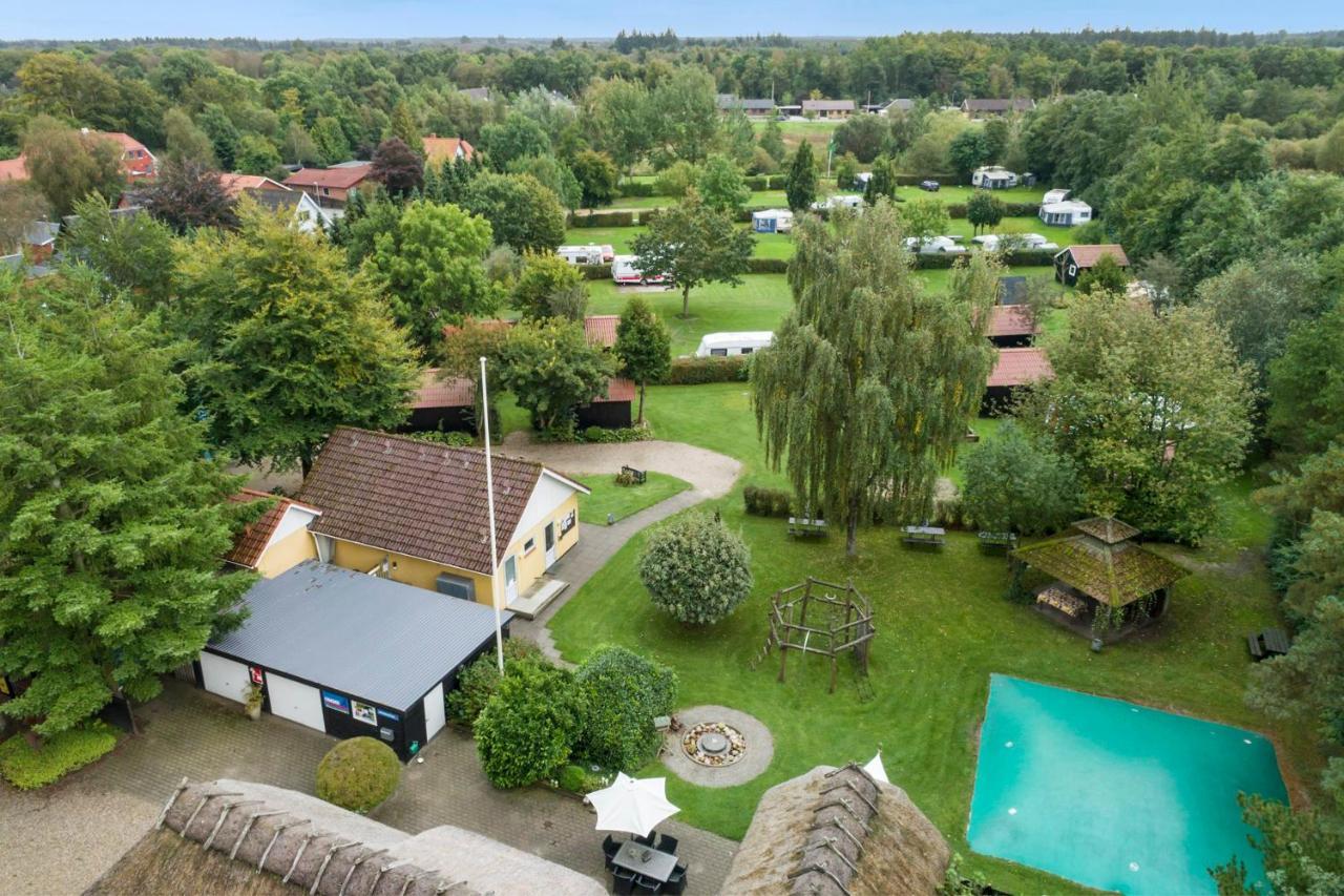 Omme Å Camping&Cottages Exteriör bild