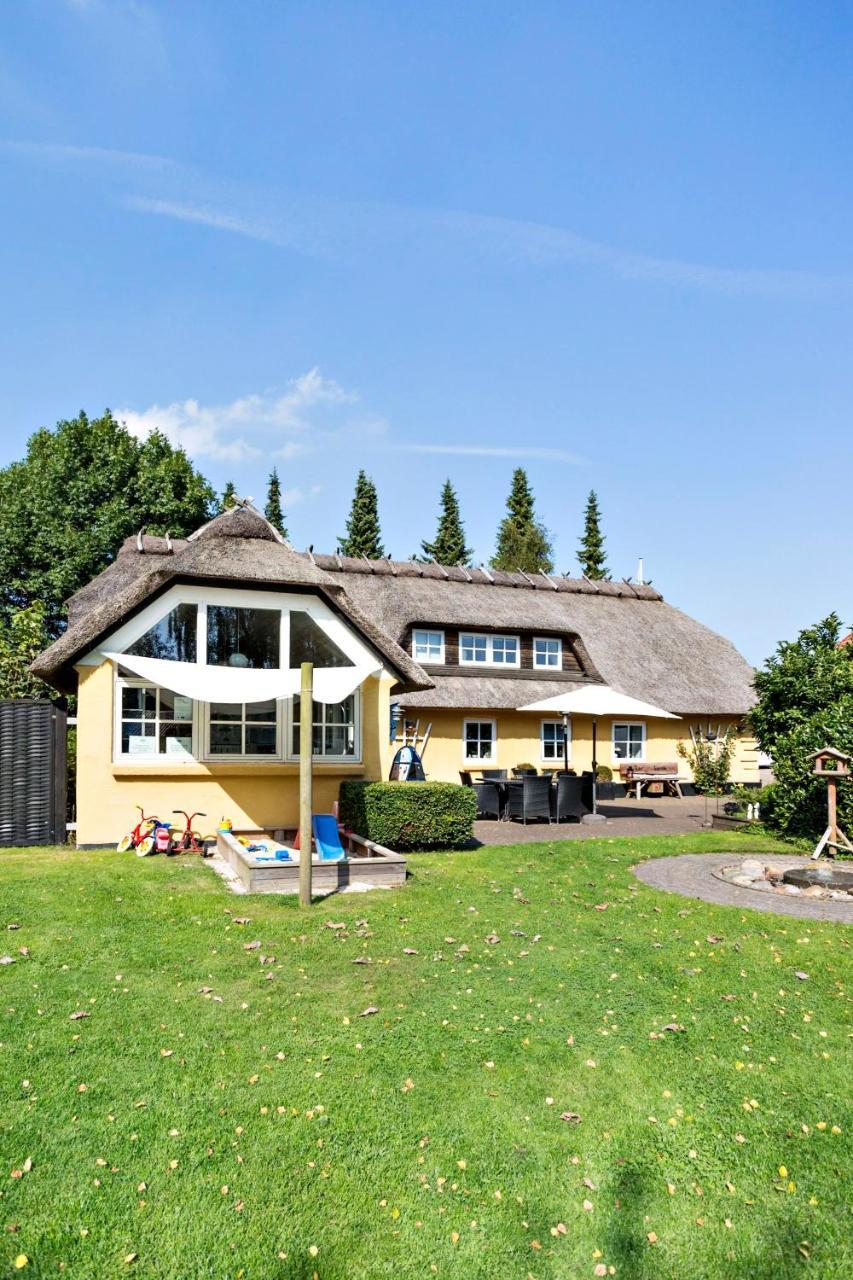 Omme Å Camping&Cottages Exteriör bild