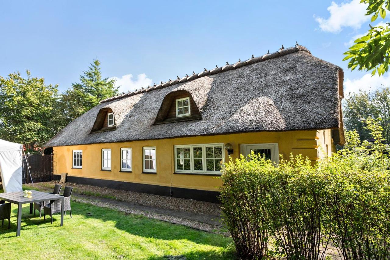 Omme Å Camping&Cottages Exteriör bild